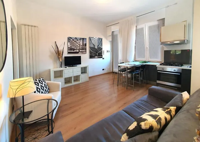 Convenienza E Ottimo Collegamento Coi Mezzi - Imbriani Urban Retreat